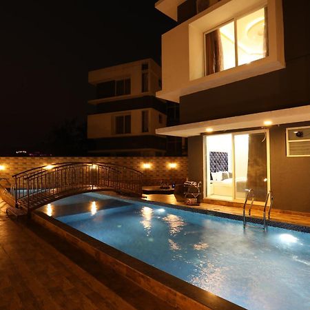 Casa Lola Villa Lonavala Buitenkant foto