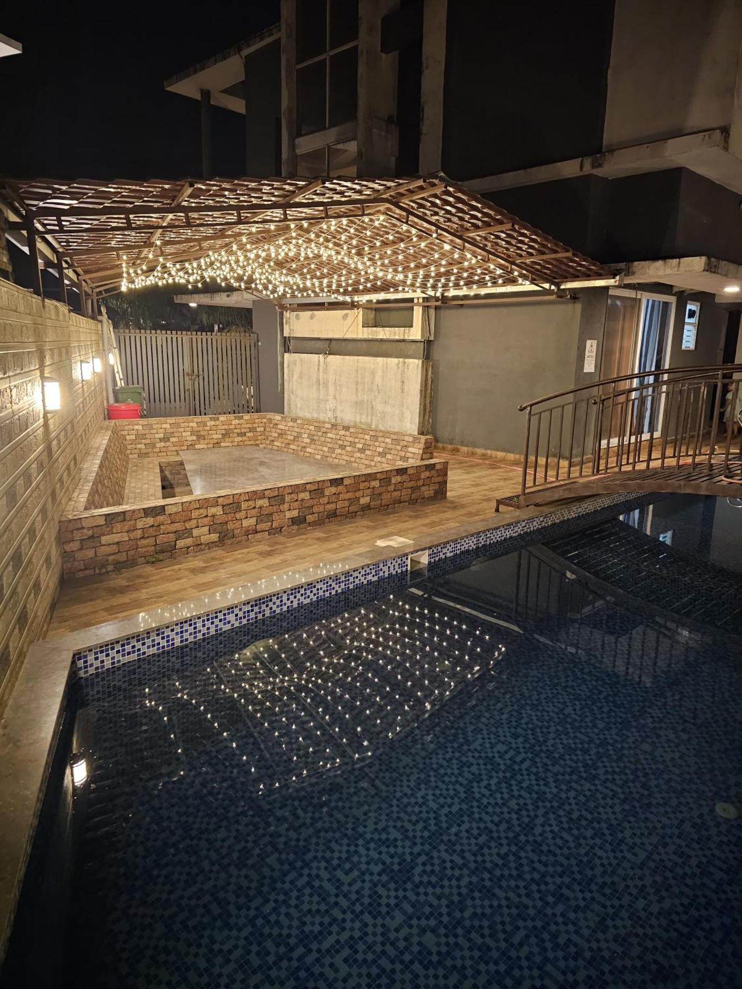 Casa Lola Villa Lonavala Buitenkant foto