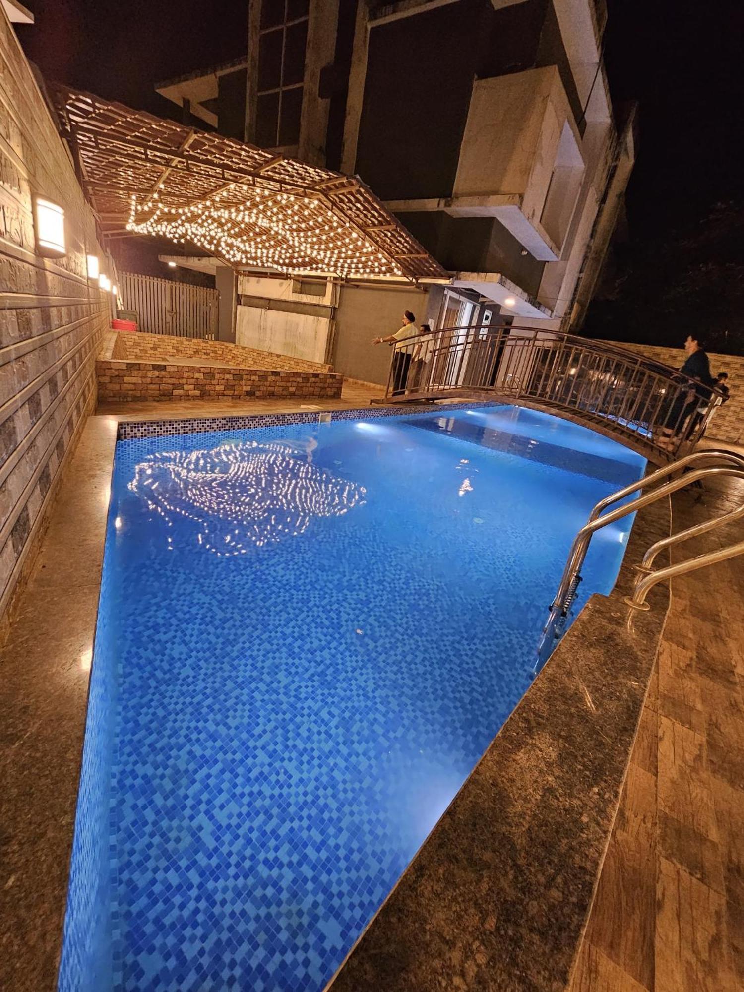 Casa Lola Villa Lonavala Buitenkant foto